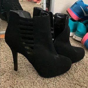 Madeline girl heeled booties